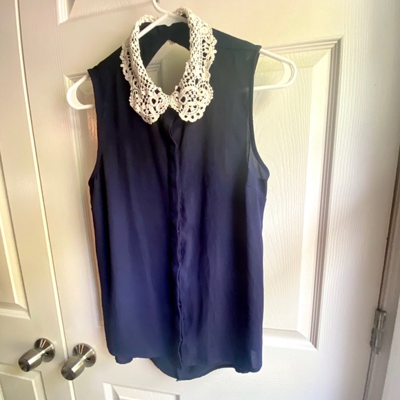 Light blouse - Picture 2 of 2